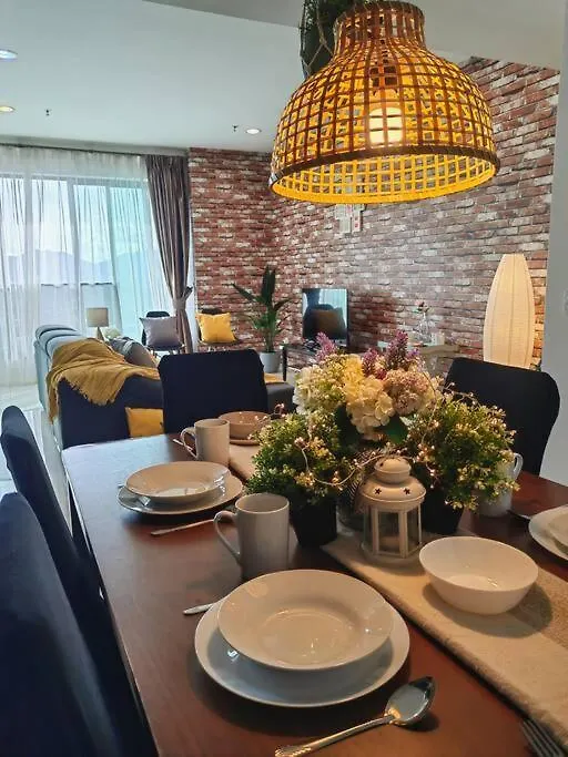 New! Spacious 3Br Luxury Stay At Sunrise Gurney Georgetown Apartment