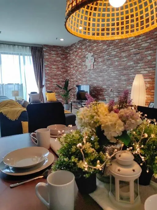 New! Spacious 3Br Luxury Stay At Sunrise Gurney Georgetown Apartmán George Town