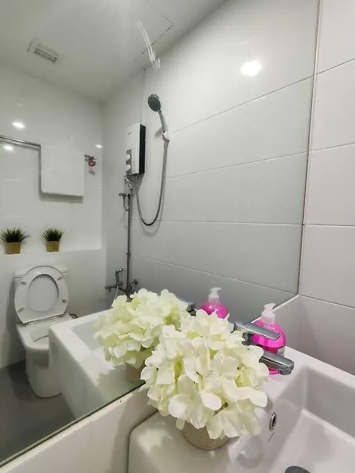 New! Spacious 3Br Luxury Stay At Sunrise Gurney Georgetown George Town